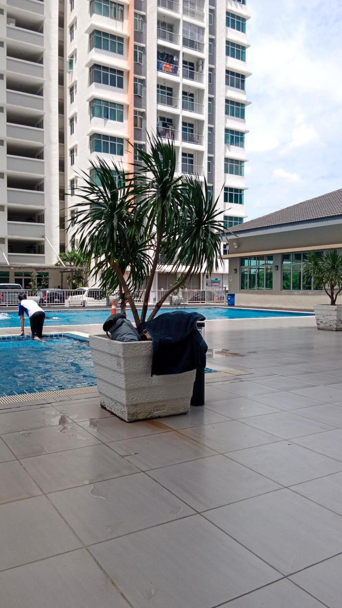 Muslim Homestay At Meru Ipoh Exteriör bild
