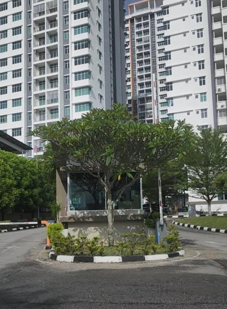 Muslim Homestay At Meru Ipoh Exteriör bild